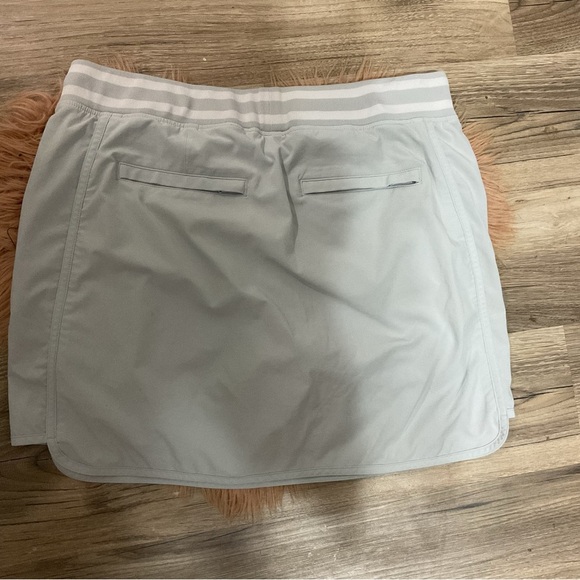 Athleta Gray Skort Size 10 - Picture 7 of 8